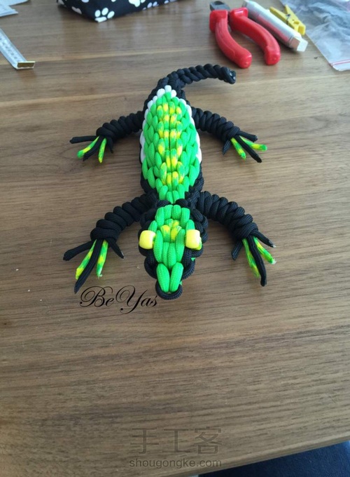 伞绳 鳄鱼 转载外网教程 第31步