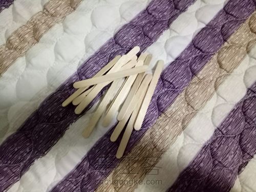 雪糕棍杯垫 第1步