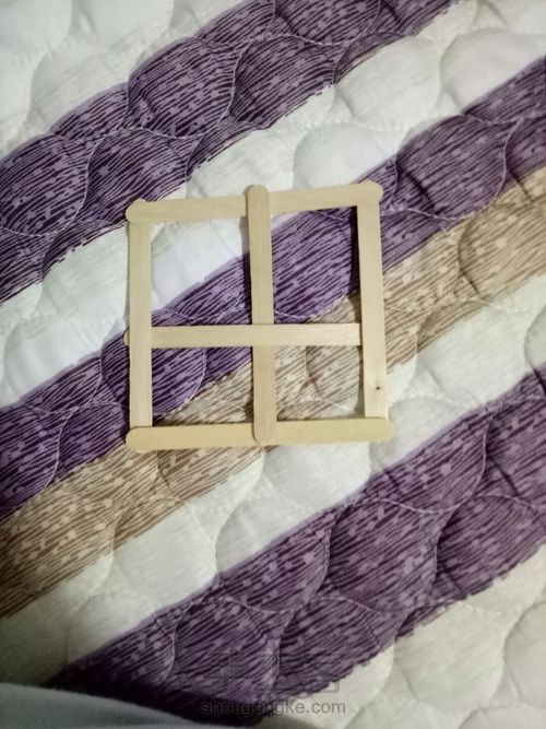 雪糕棍杯垫 第4步