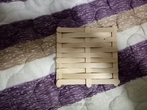 雪糕棍杯垫 第9步