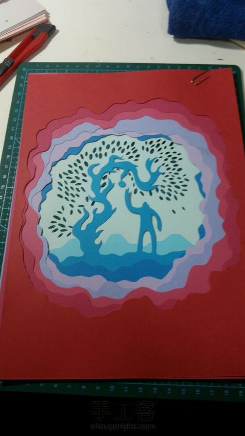 渐变色纸雕《萤烛之辉》 第10步