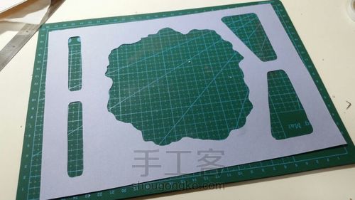 渐变色纸雕《萤烛之辉》 第4步