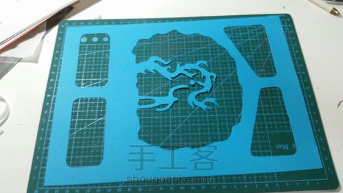 渐变色纸雕《萤烛之辉》 第7步