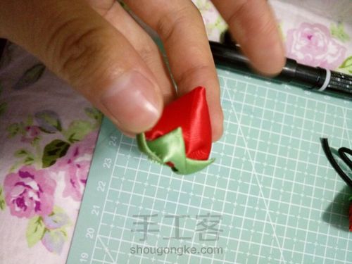 萌萌哒的小草莓发圈 第8步