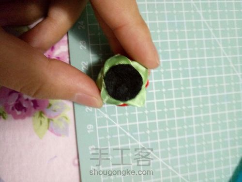 萌萌哒的小草莓发圈 第9步