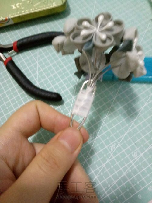素色细工花簪 第27步