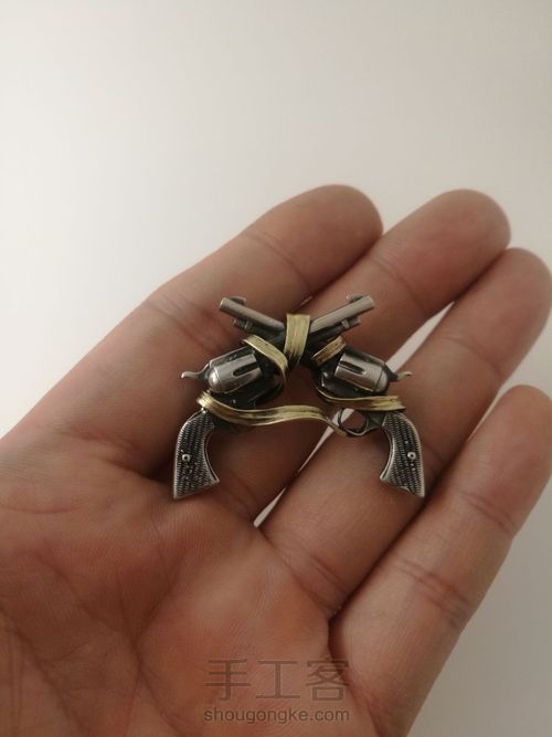 【金本】柯尔特左轮吊坠 第5步
