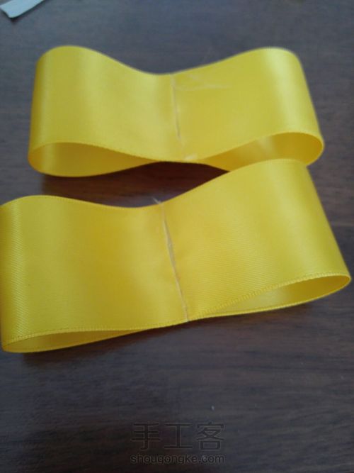 洛丽塔简易蝴蝶结教程 第4步