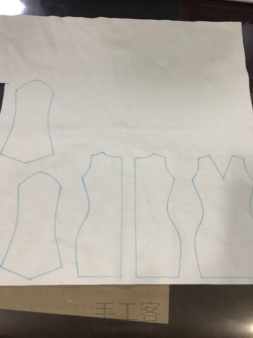 芭比紧身连衣裙 第2步