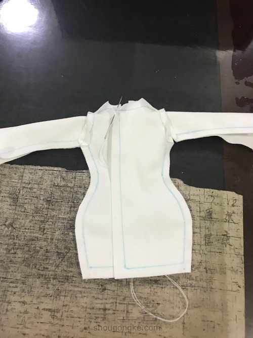 芭比紧身连衣裙 第9步