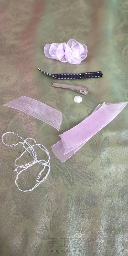 儿童鸭嘴夹花朵发饰 第1步