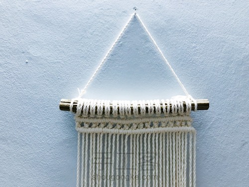 岂止手作/ins风捧花网兜挂毯编织方法 第5步