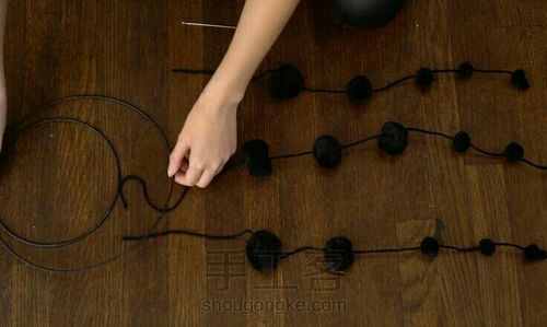 毛球球挂件🙈（转） 第4步