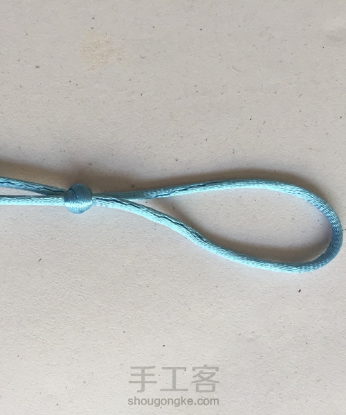 套色盘长结 第1步