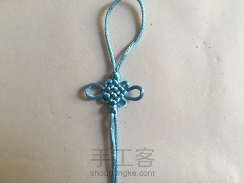 套色盘长结 第3步