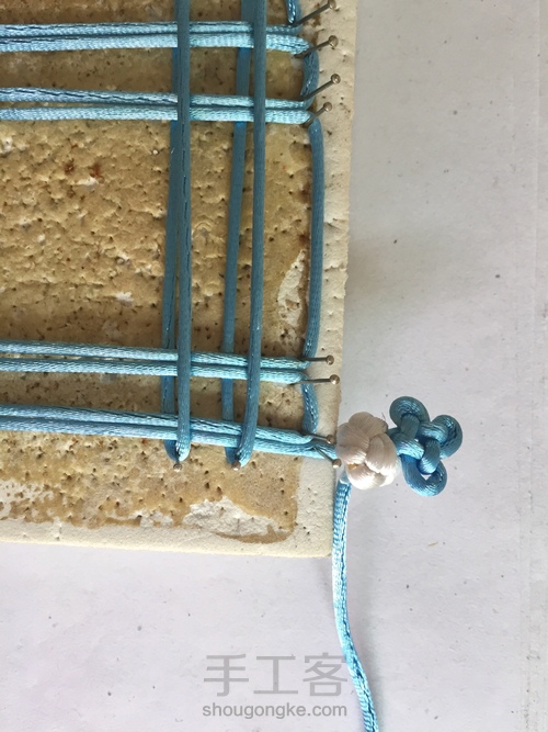 套色盘长结 第8步