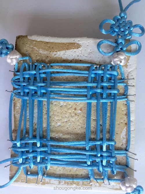 套色盘长结 第9步