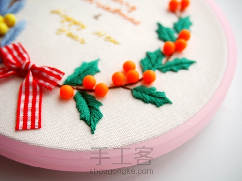 圣诞新年款糖果色冬青花环刺绣 第18步