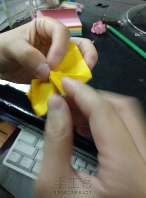 最详细川崎玫瑰折纸教程，折一朵不会凋谢的浪漫 第57步