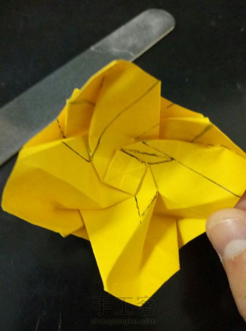 最详细川崎玫瑰折纸教程，折一朵不会凋谢的浪漫 第75步