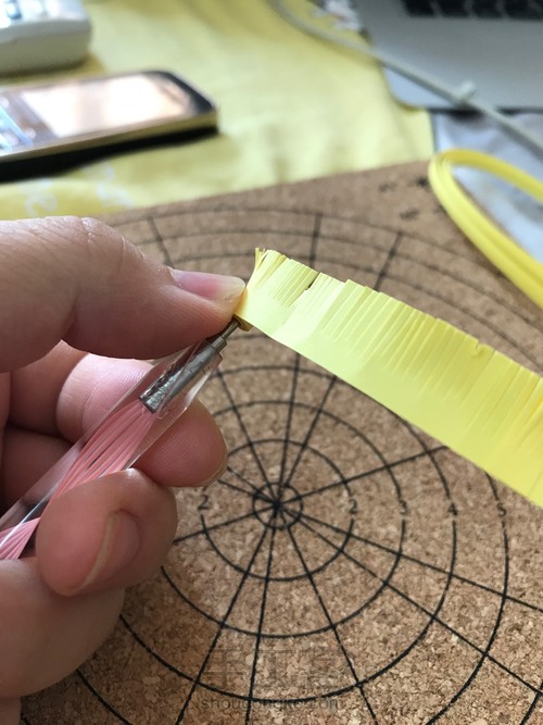 衍纸菊花 第2步