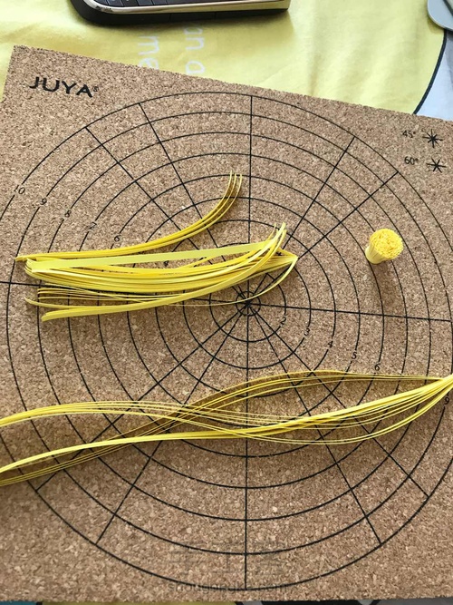 衍纸菊花 第3步