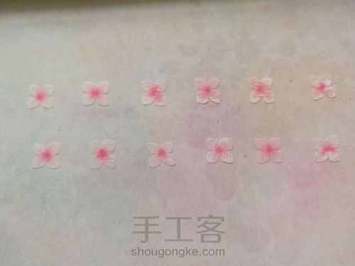 【造花烫花】花毛莨胸针 第5步