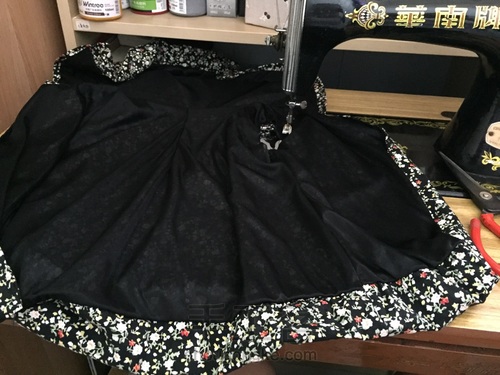 妈妈裙子改闺女马甲 第3步