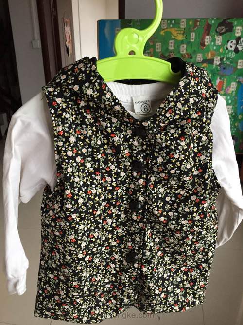 妈妈裙子改闺女马甲 第7步