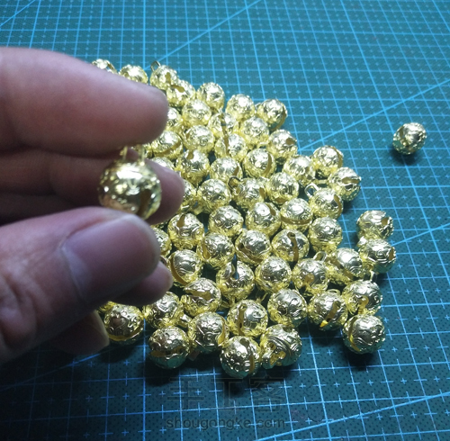 铜铃铛挂坠 第1步