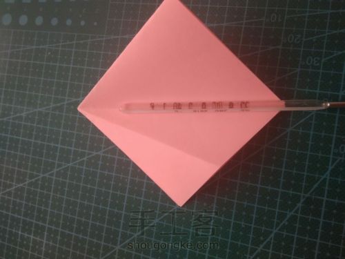 『实拍』一张纸折陀螺 第2步