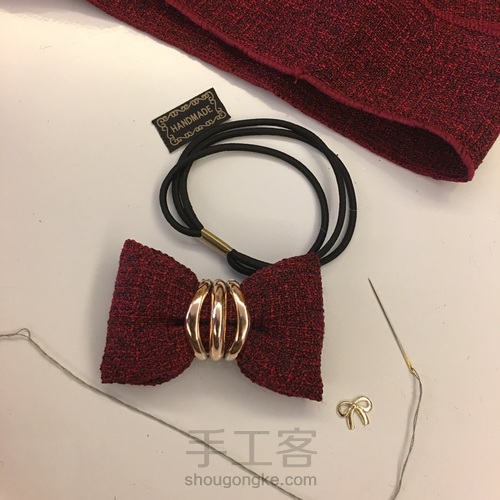 新手做的塞了棉花的蝴蝶结发绳 第7步