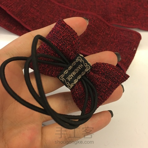 新手做的塞了棉花的蝴蝶结发绳 第9步