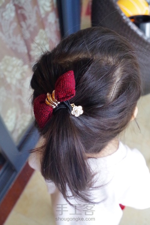 新手做的塞了棉花的蝴蝶结发绳 第14步