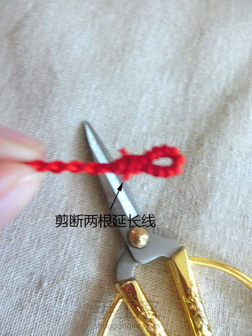 简约款四股编织桃木葫芦细脚链绳教程 第30步