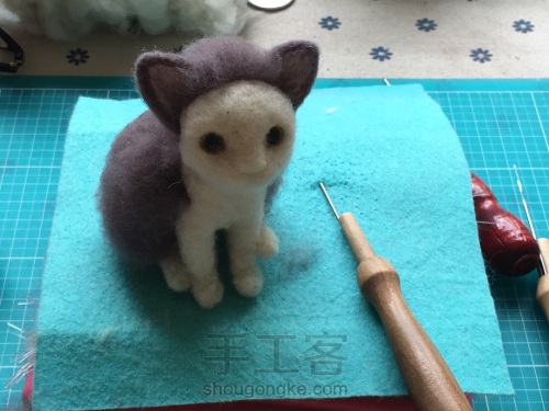 「槿时」羊毛毡灰色植毛猫咪制作教程 第8步