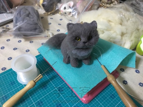 「槿时」羊毛毡灰色植毛猫咪制作教程 第11步