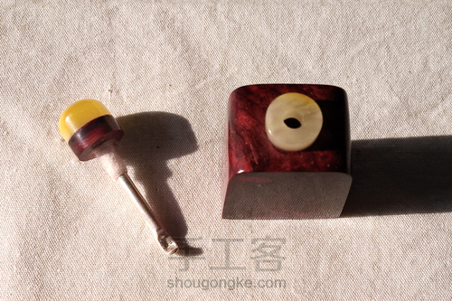 紫檀嵌蜜蜡鼻烟壶。 第44步