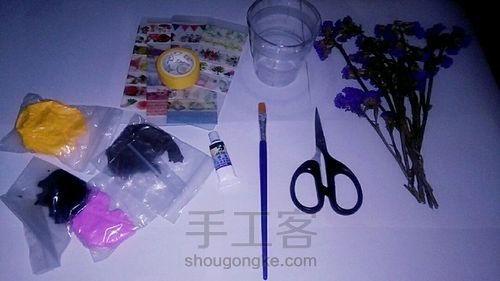 简单有漂亮的杯子花 第1步