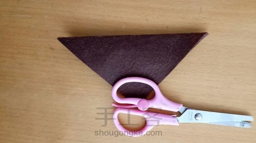 萌萌哒不织布猫爪♡ 第3步