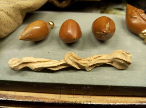 木与石结合的小笔架 第7步