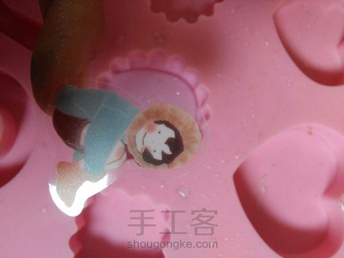 (较详细)美美还简单的滴胶小饰品😊 第14步