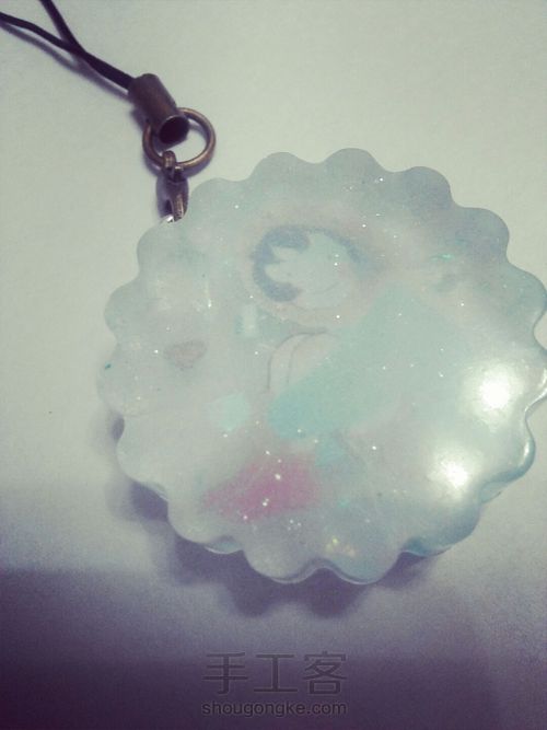 (较详细)美美还简单的滴胶小饰品😊 第25步