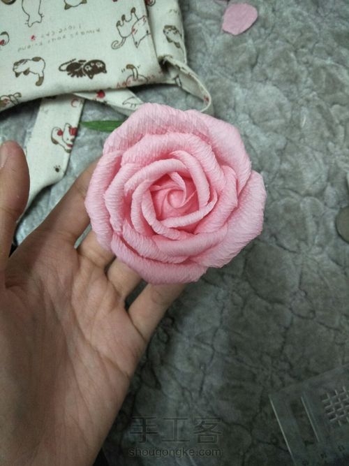 做美美哒的逼真玫瑰🌹 第25步