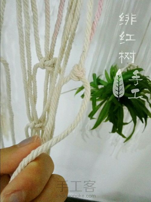 【小轩窗】简单吉瑞的Macrame 编织挂毯 第24步