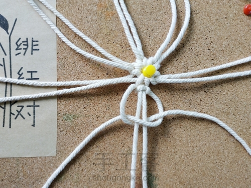 【超详细】十分钟教你编一款高颜值花朵杯垫~ 第8步