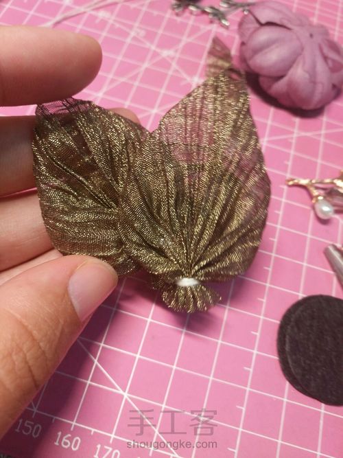 花胸针  非原创 第1步