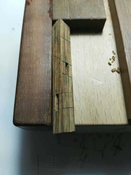 做了一个微型小凳子,分享一下 第10步