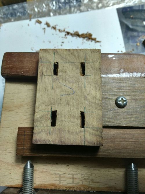 做了一个微型小凳子,分享一下 第12步