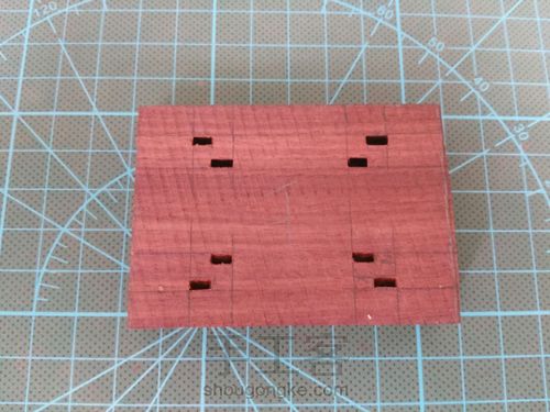 做一个微型仿古带牙板小凳子 第7步